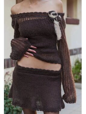 Mirror Palais brown knit set